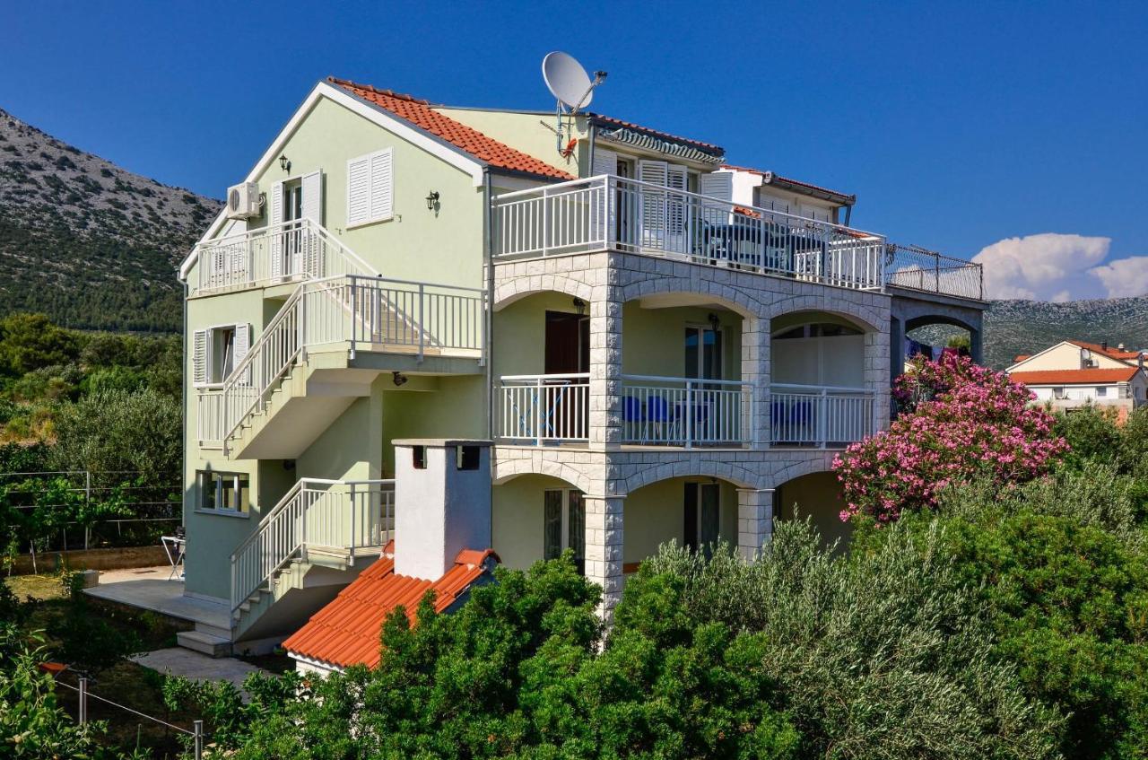 Holiday Apartments Zora โอเรบิก ภายนอก รูปภาพ